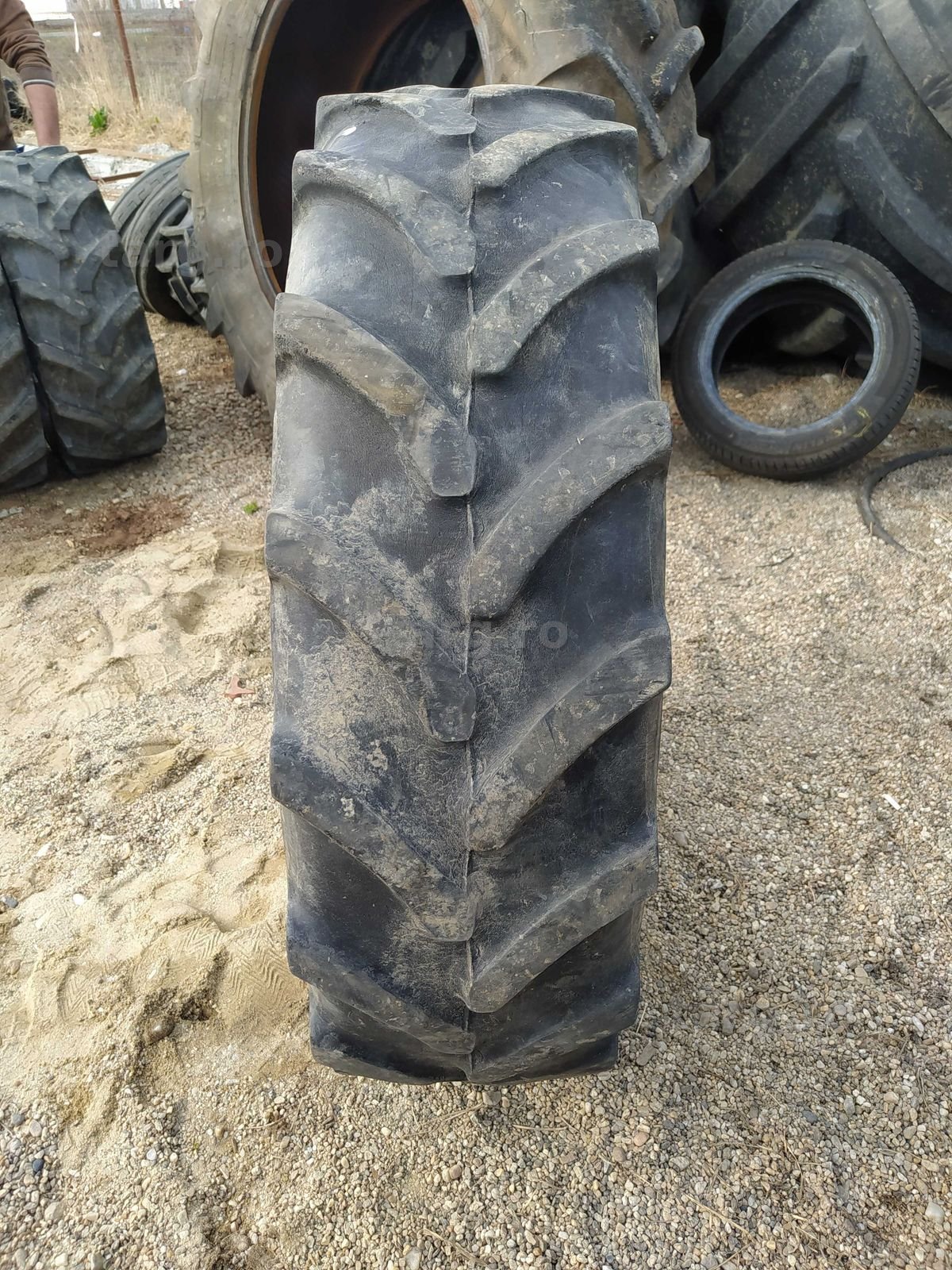 Anvelopa 280.85 R24 4