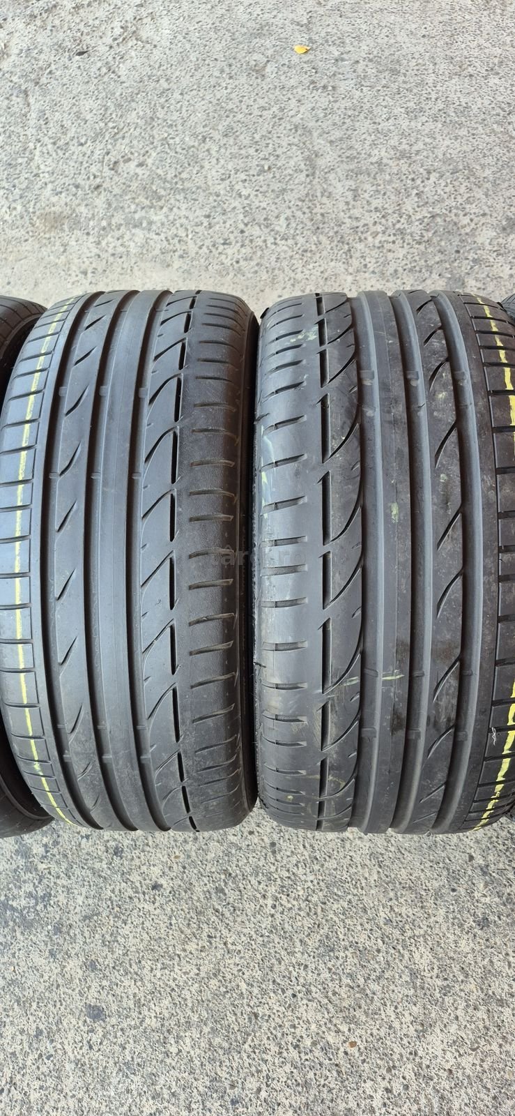 4 anvelope vara Bridgestone,fata 225/40/18,spate 255/35/18.Pretul este pe bucata. 2