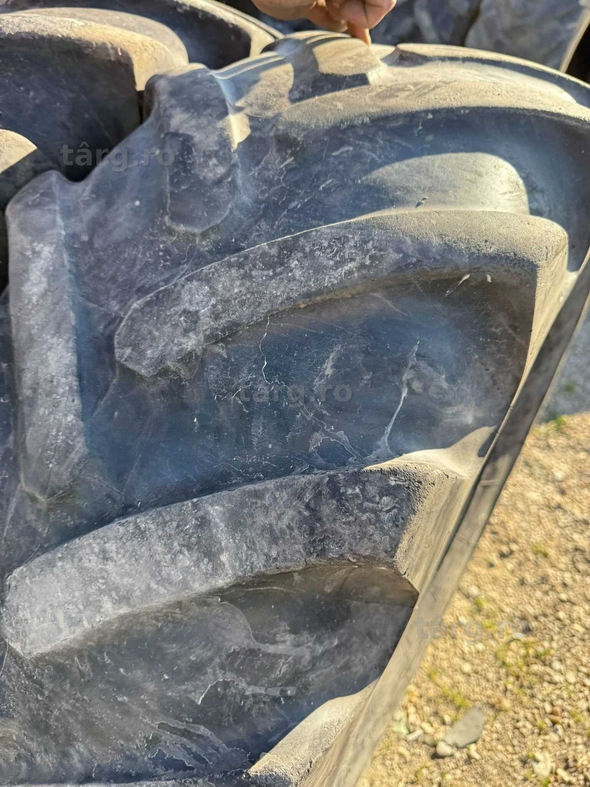 Anvelope 405/70 R20 4