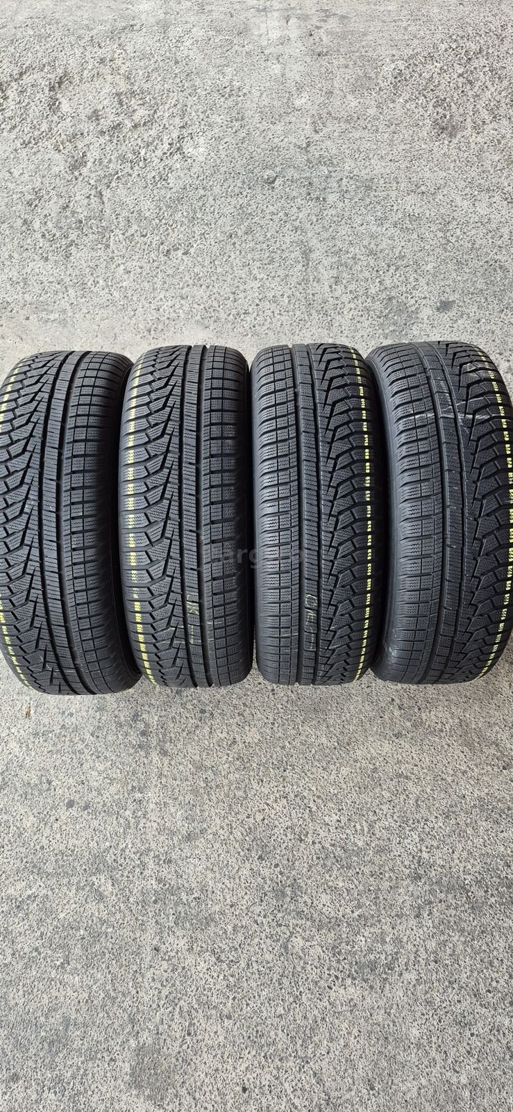 4 anvelope iarna Hankook 225/60/17.Pretul este pe bucata.