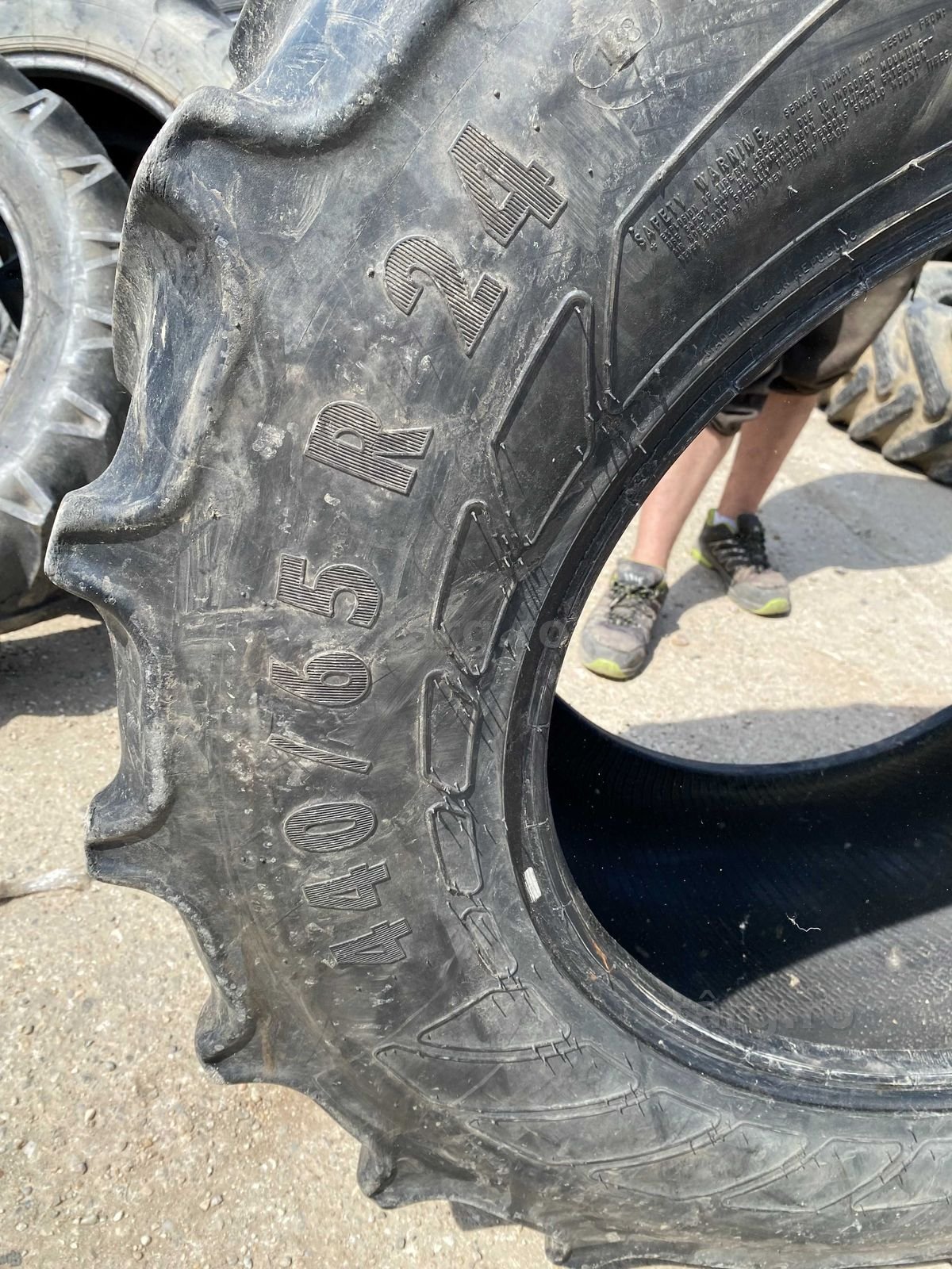 Cauciuc 440.65 R24 Mitas 2