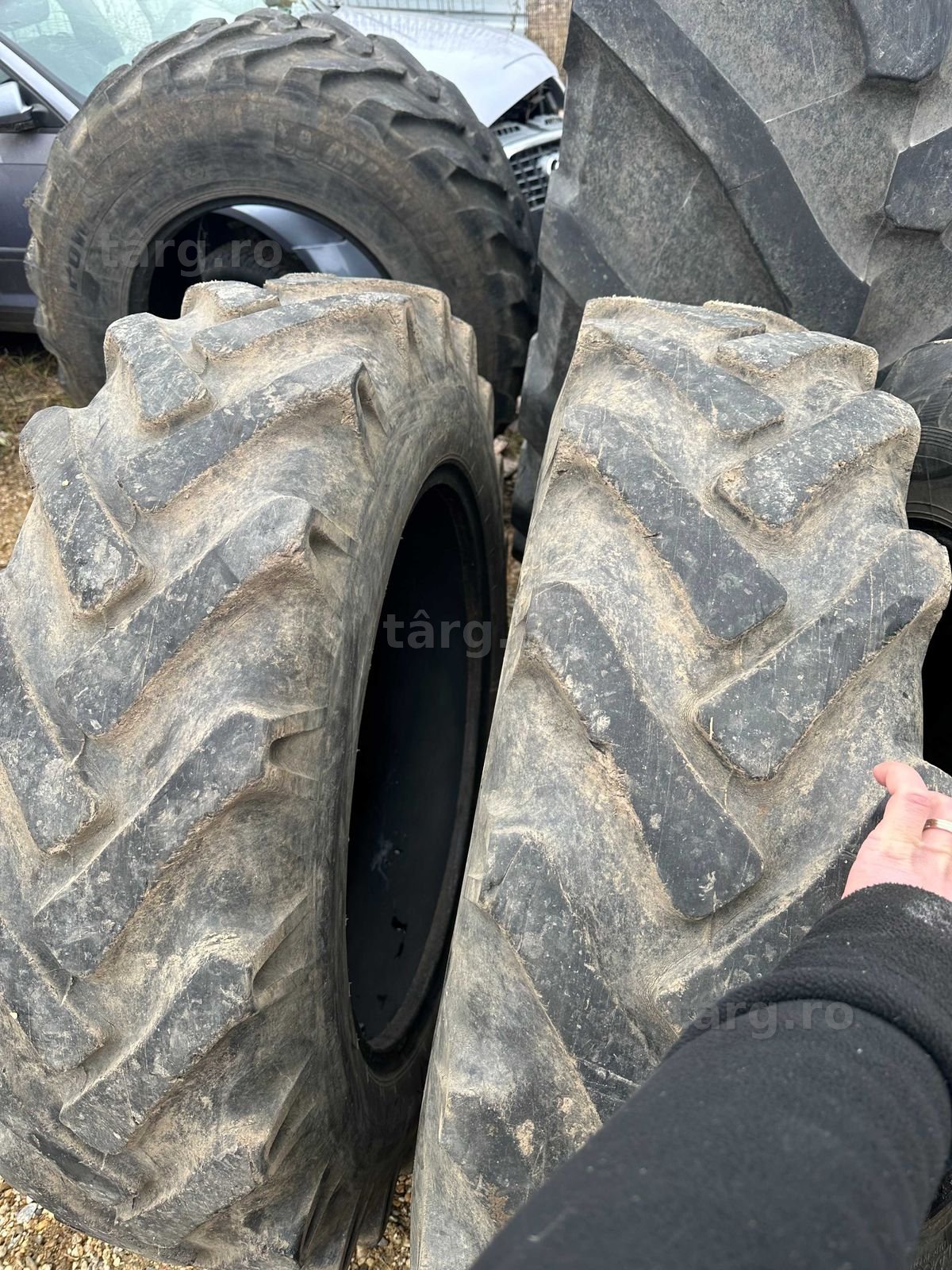 Anvelope sh 12.4 R28