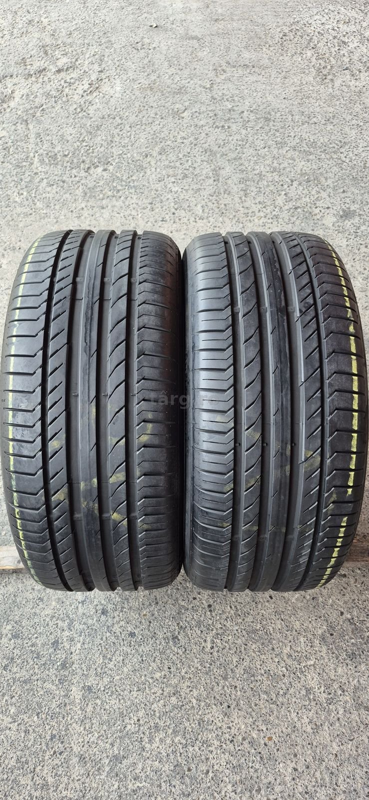 2 anvelope vara runflat ca si noi Continental 245/40/18,dot 2024.Pretul este pe bucata.