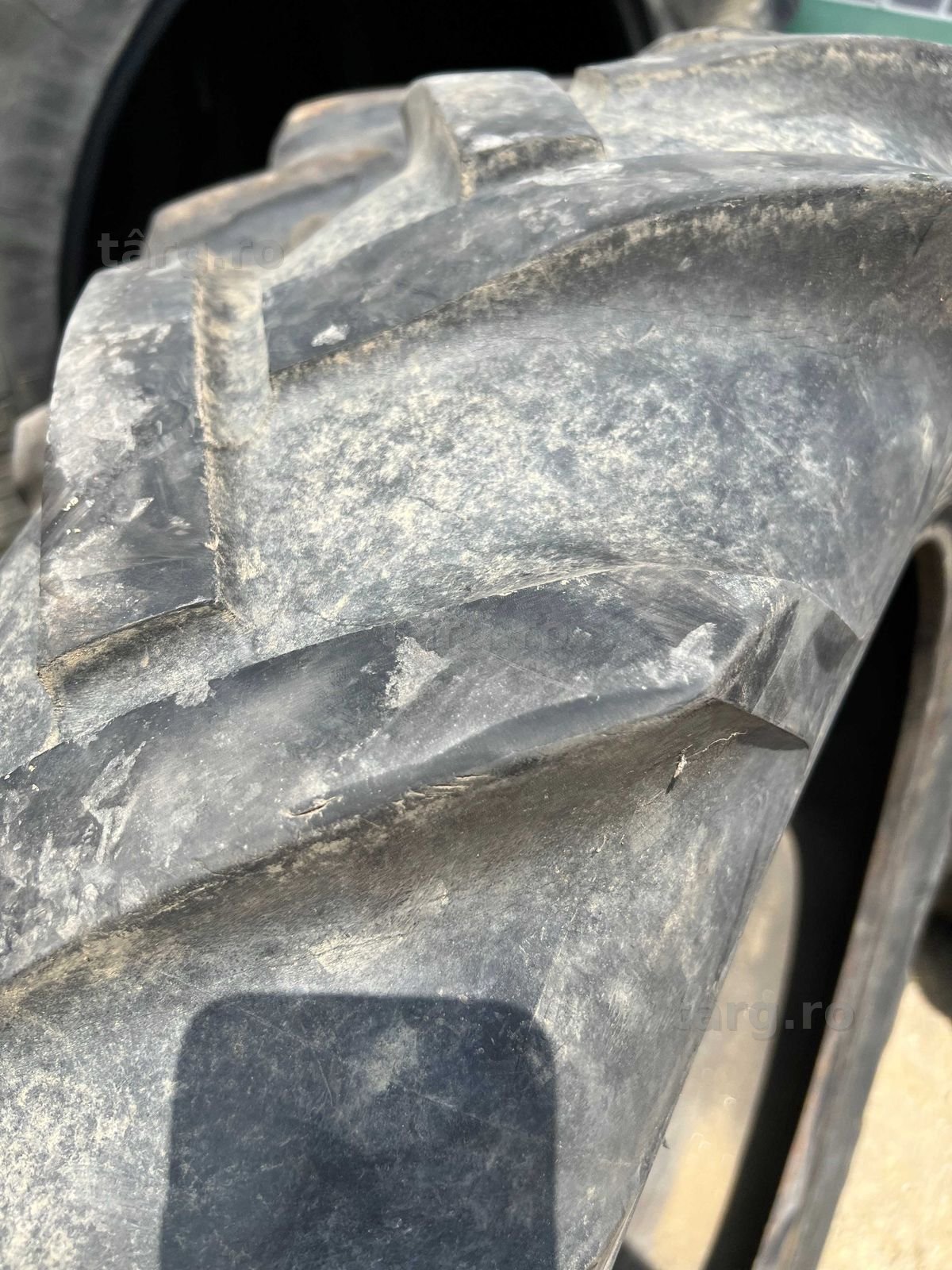 cauciuc de tractor 12.4 R32 4