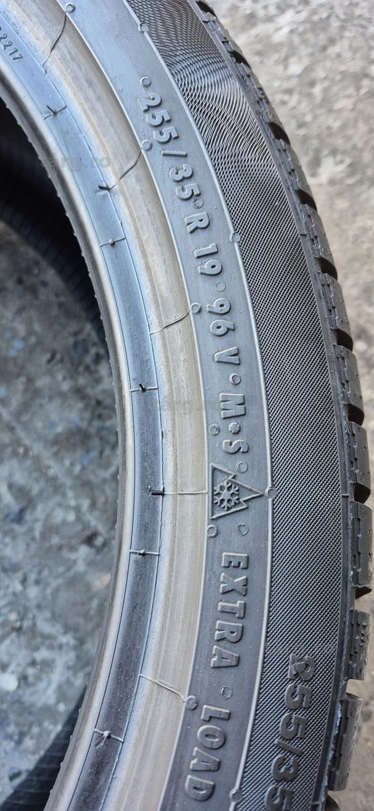 4 anvelope iarna ca noi Continental 255/35/19.Pretul este pe bucata 5