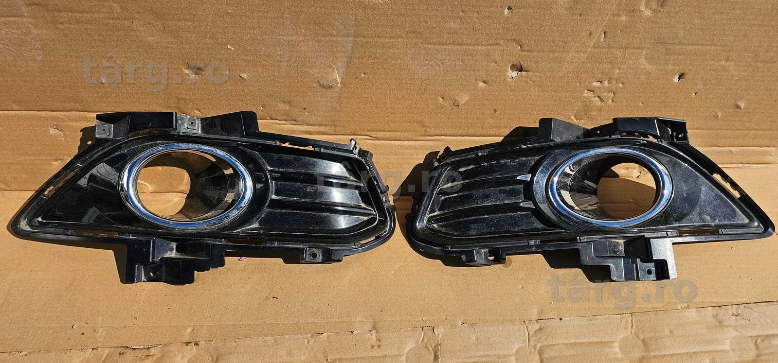 Grila proiector stanga / dreapta Ford Mondeo mk5 2015 - 2019
