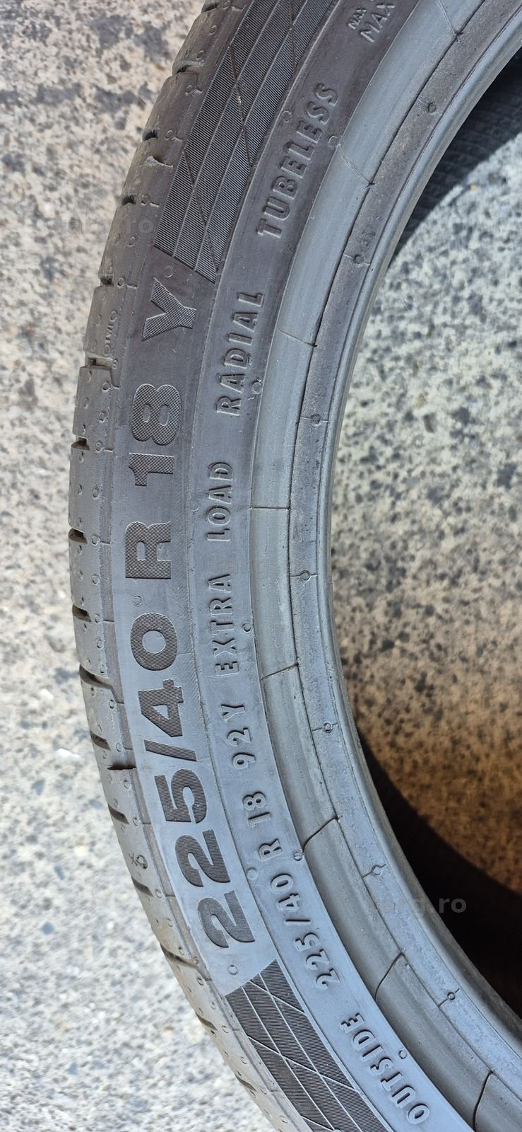 4 anvelope vara Continental,fata ca noi 225/40/18,spate 15% uzura 255/35/18.Pretul este pe bucata. 6