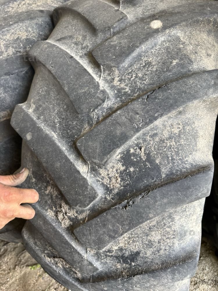 425/75r20 continental 3