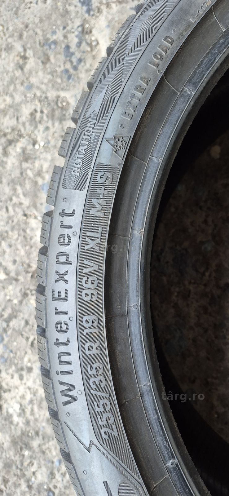 2 anvelope iarna noi Uniroyal 255/35/19,dot 2022.Pretul este pe bucata 4