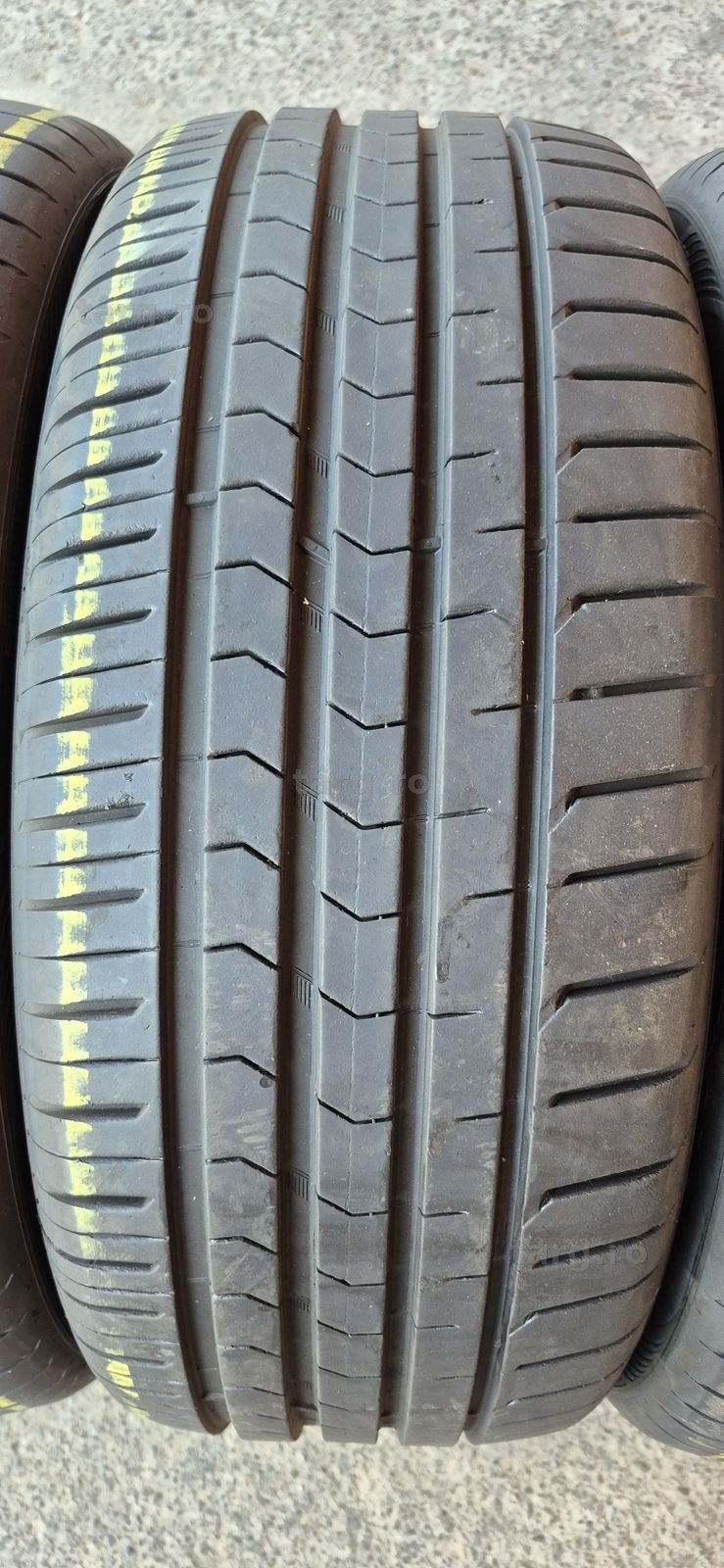 4 anvelope vara ca noi Vredestein 215/45/18.Pretul este pe bucata. 3