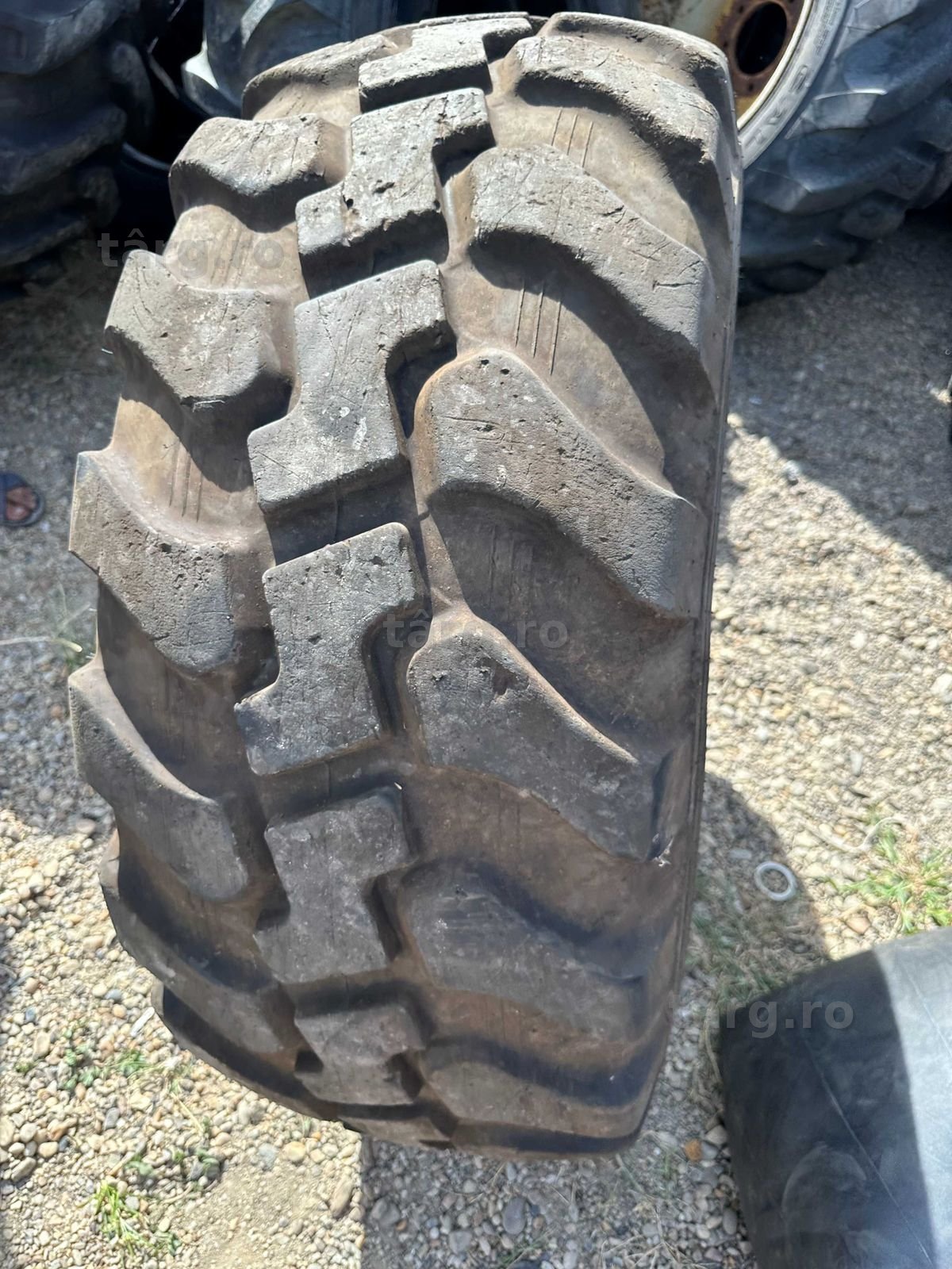Cauciuc 405/70 R18