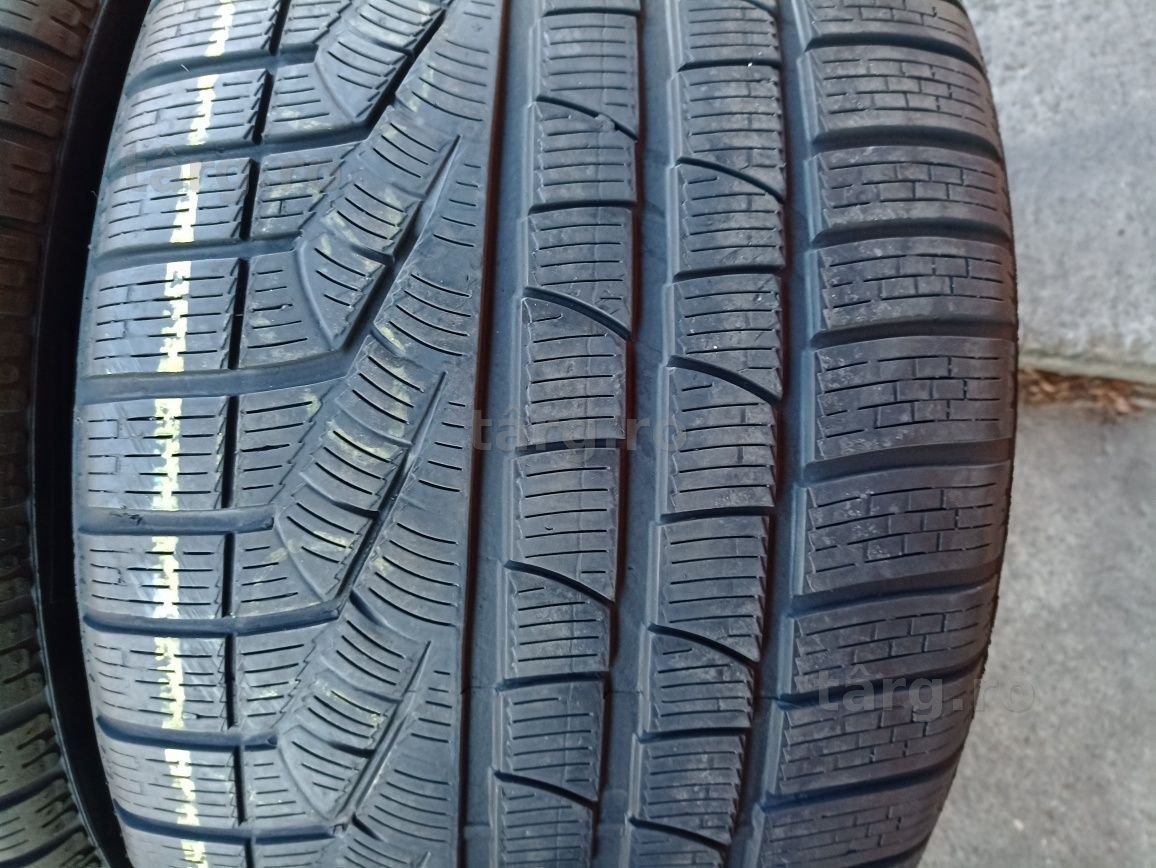 2 anvelope de iarna Pirelli 295/35 R18 dot 2319 3