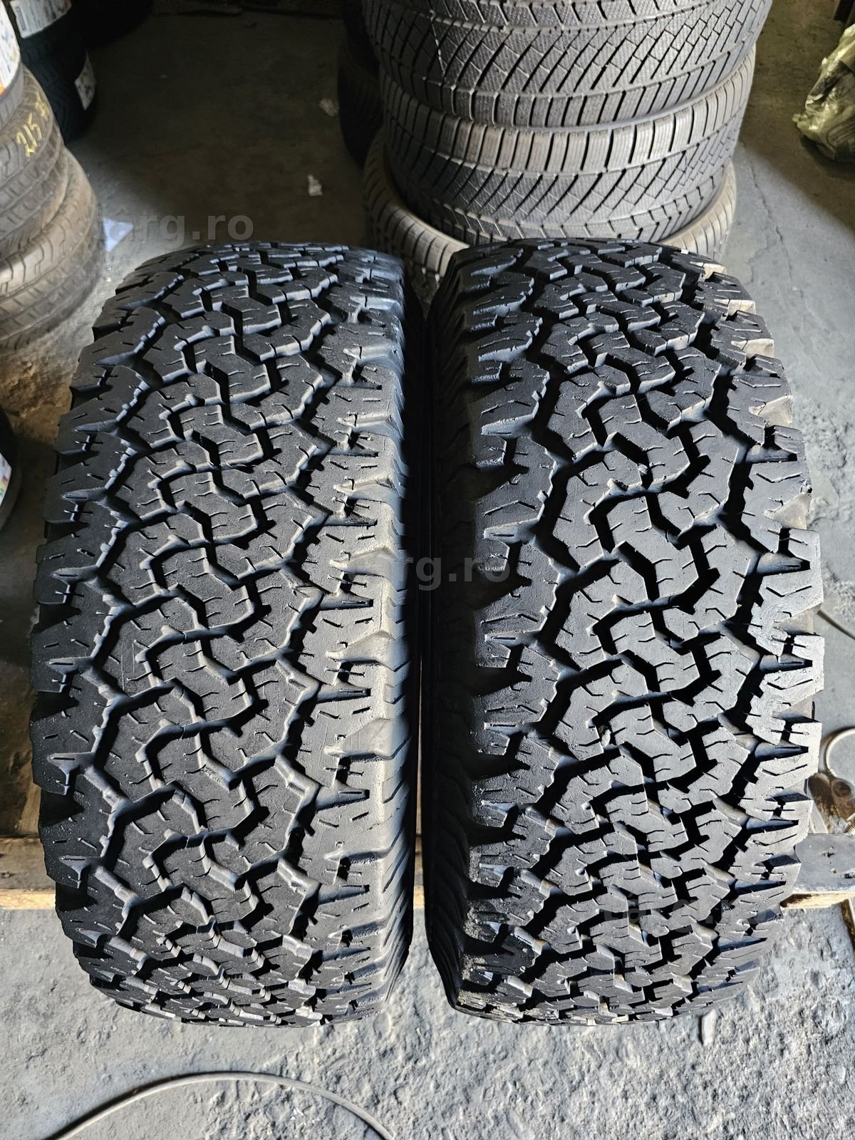 2 anvelope A/T 265 70 16 BfGoodrich 8.7mm