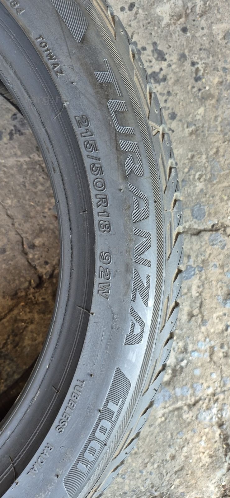 4 anvelope vara ca noi Bridgestone 215/50/18.Pretul este pe bucata. 5