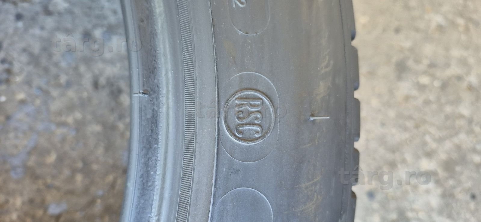 4 anvelope vara runflat  Michelin,fata 245/45/19,spate 275/40/19.Pretul este pe bucata. 8