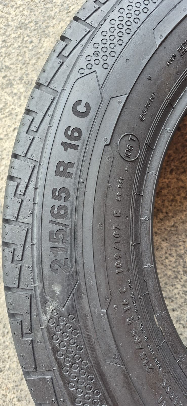 4 anvelope vara noi Continental 215/65/16C,dot 2024.Pretul este pe bucata. 5