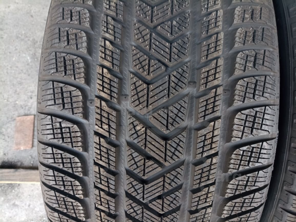 2 anvelope NOI de iarna Pirelli 295/45 R20 dot 3717 2
