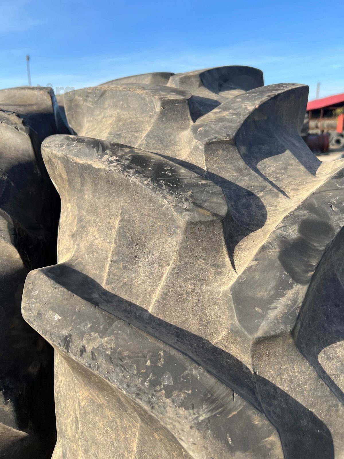 Cauciuc 16.9 R34 Pirelli 4