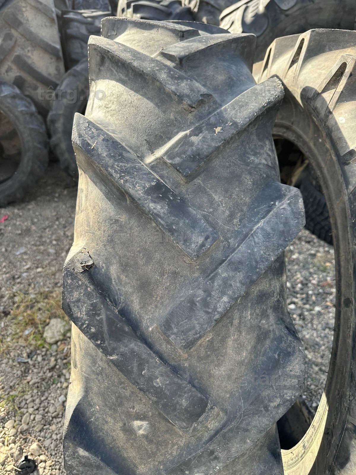 Anvelopa 12.4 r32 2