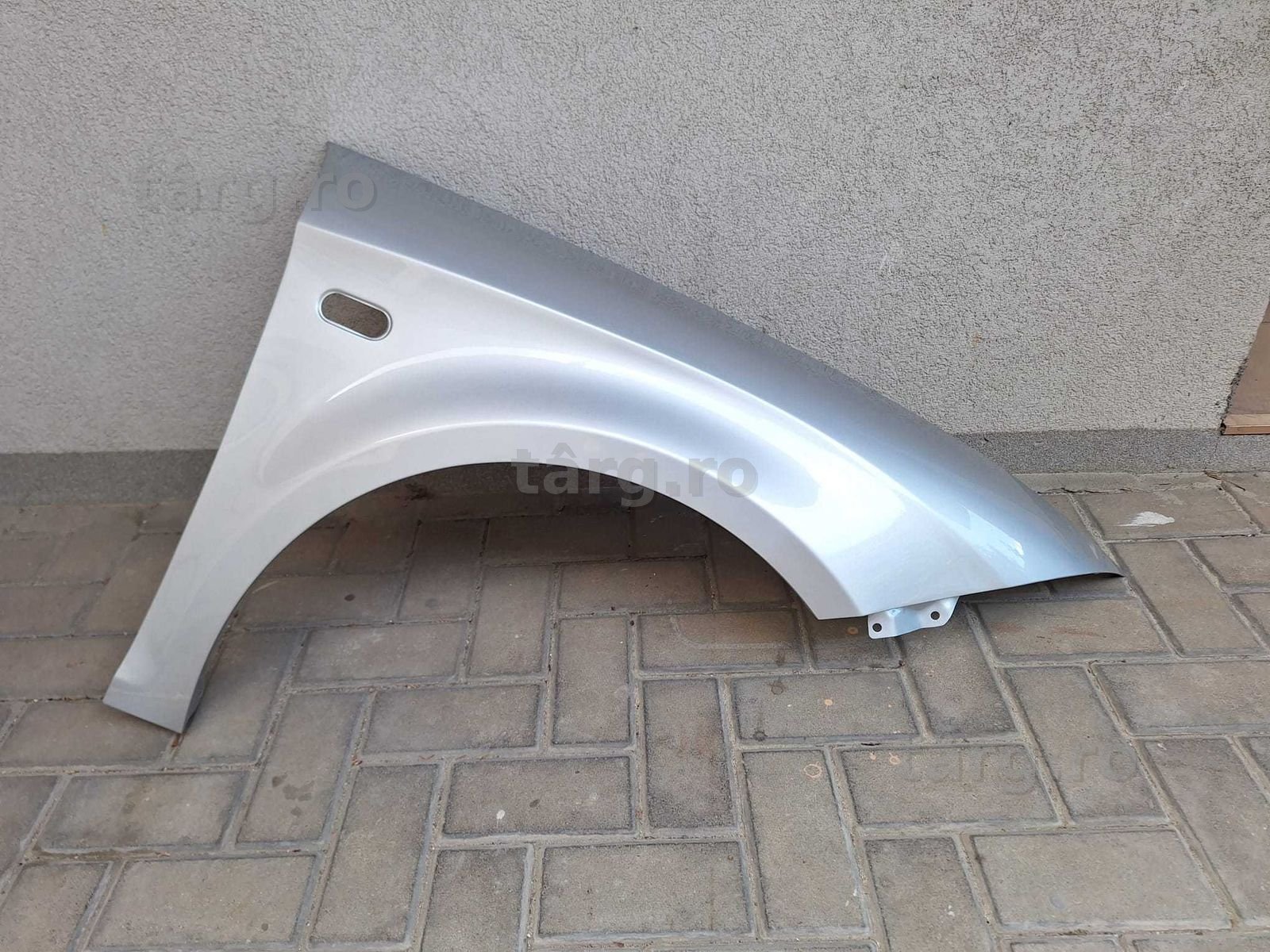 Aripa Fata Dreapta Seat Leon An 2005-2012 Vopsita Gri
