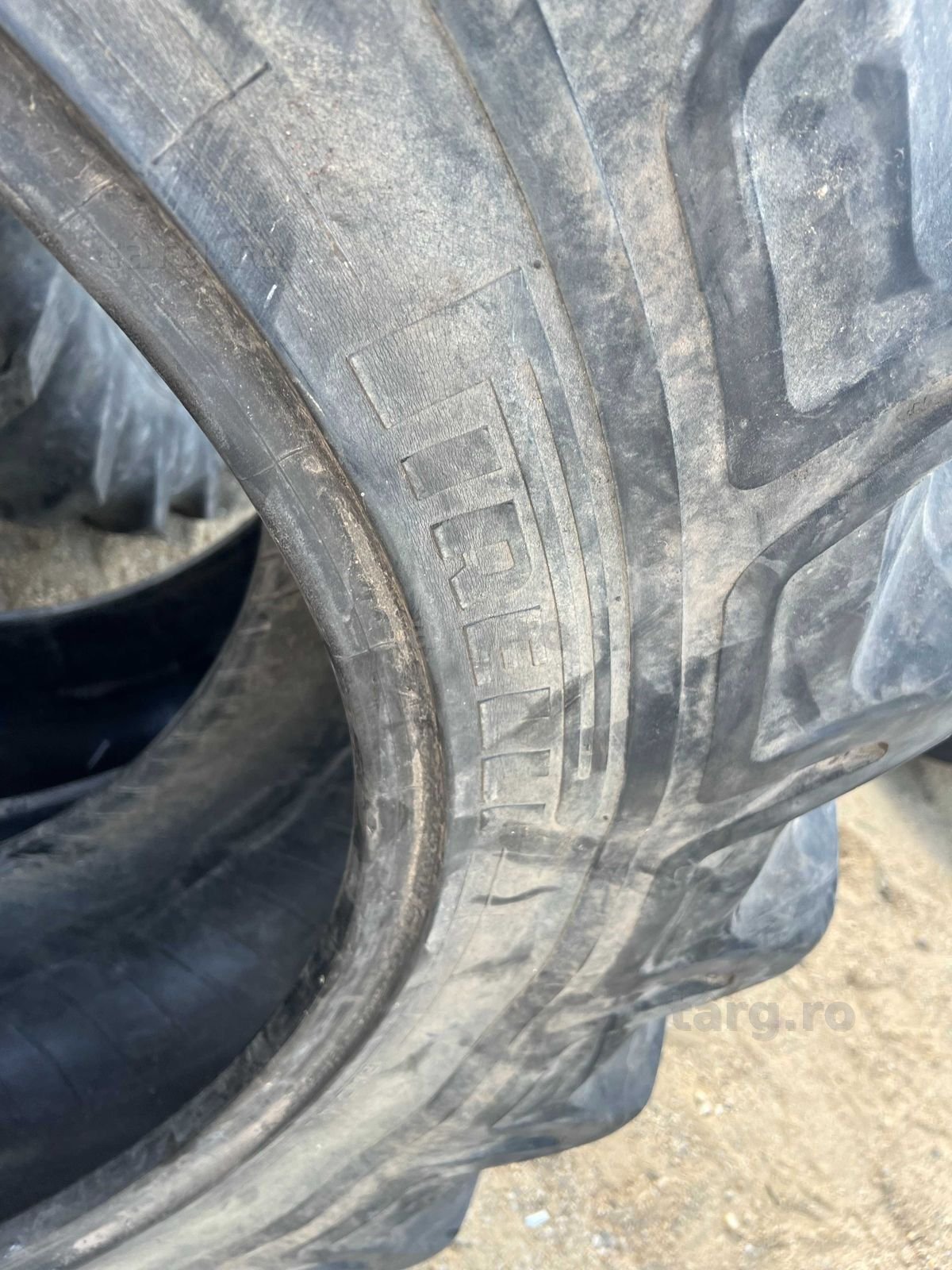 Cauciuc 16.9 R34 Pirelli 3