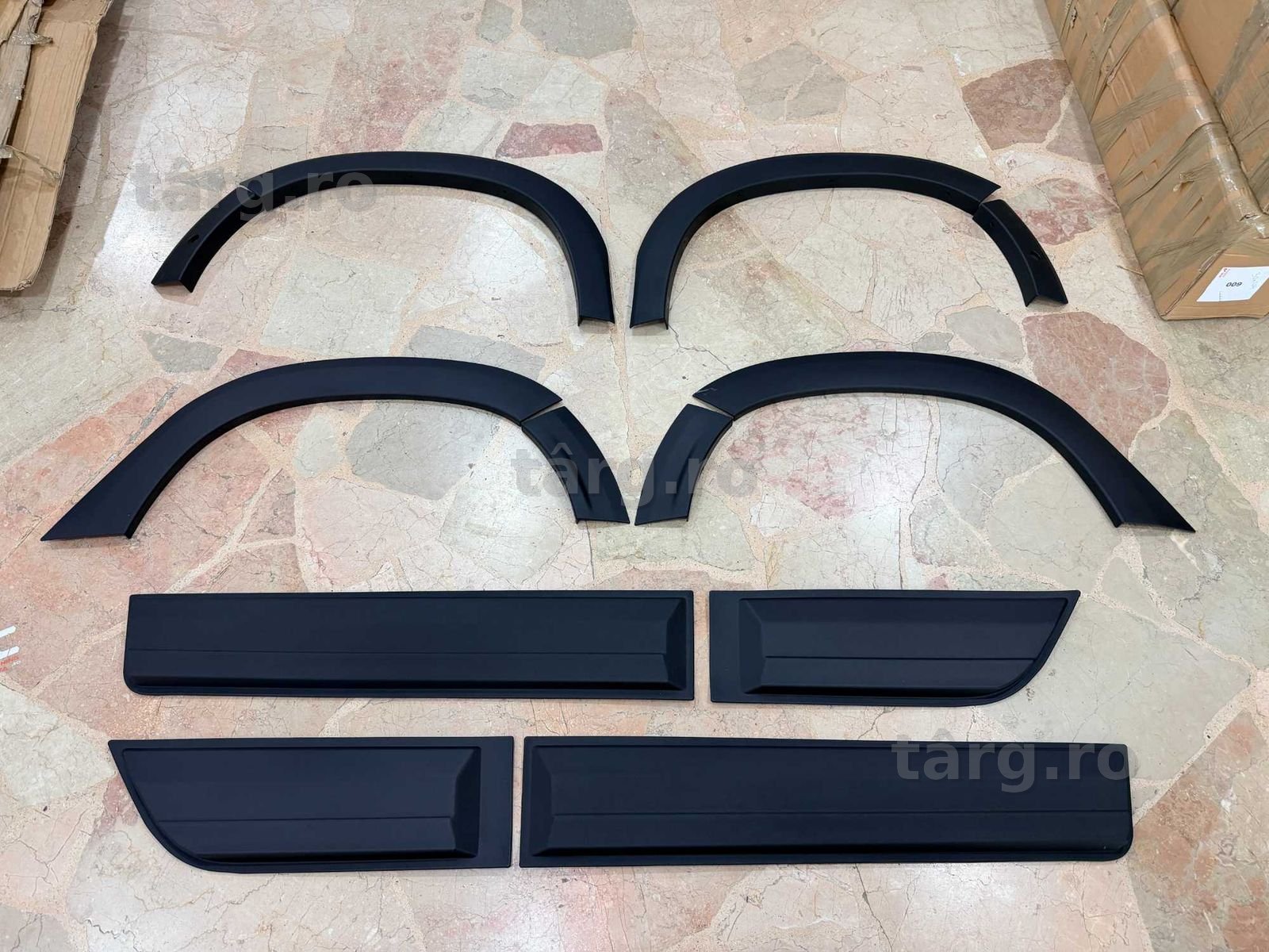 Set Protectii Aripa Si Usa - Dacia Duster 2 V1