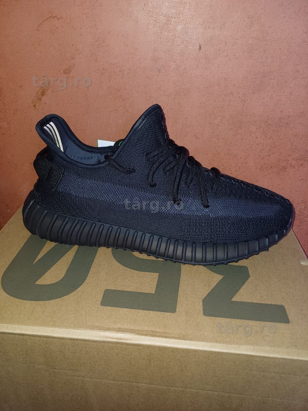 Adidas yeezy boost 350 v2 onyx 2