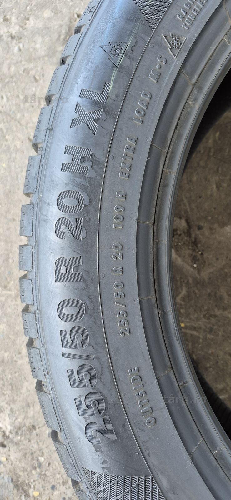 4 anvelope iarna Continental 255/50/20.Pretul este pe bucata 6