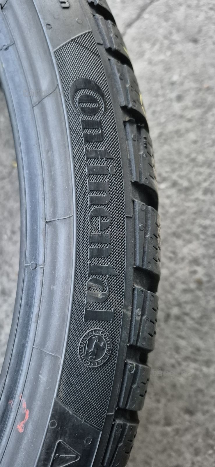 4 anvelope iarna ca si noi,2 Continental,2 Hankook,245/30/20.Pret/buc. 4