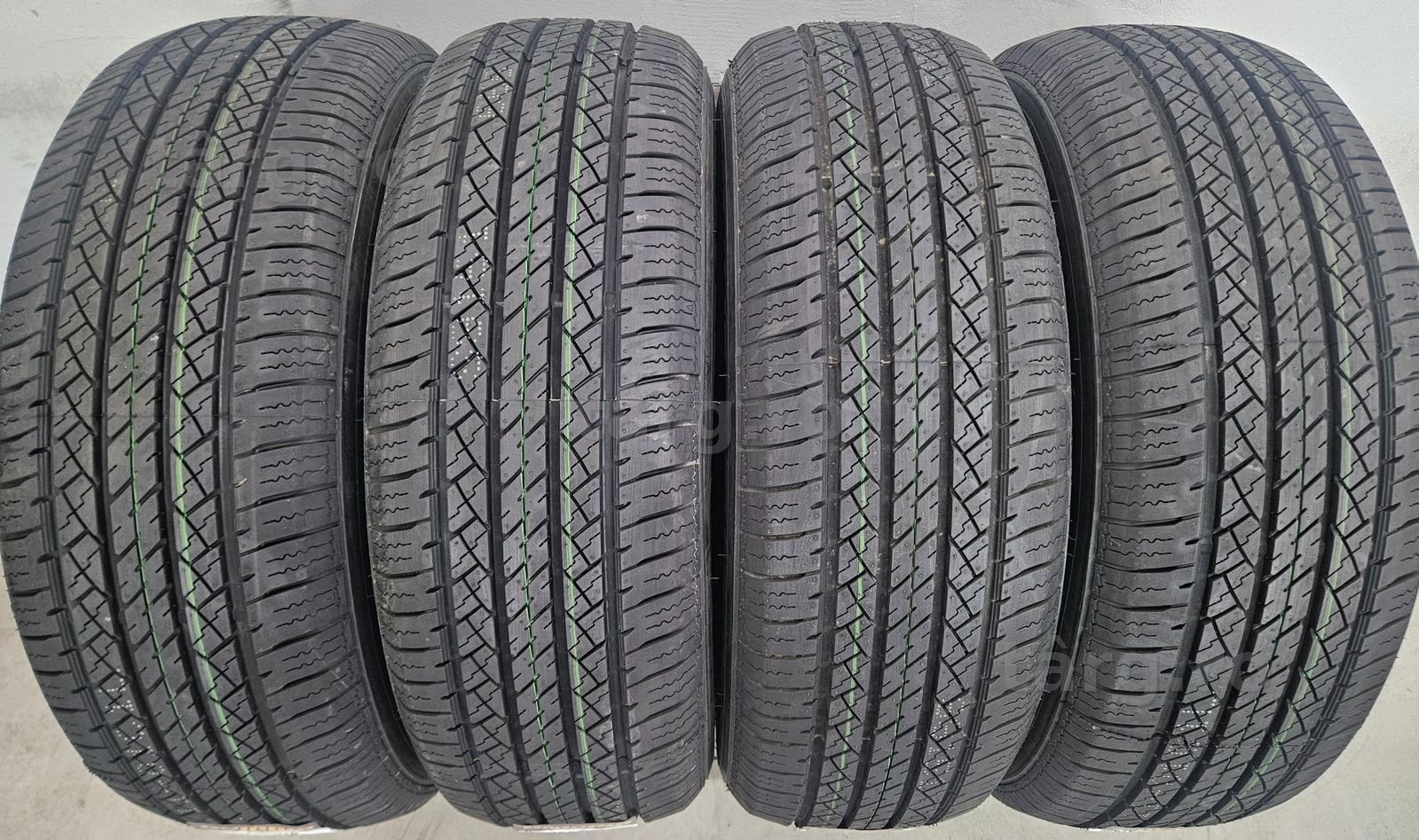215/65 R16 102H XL  UNIGRIP (Gripmax) Anvelope H/T 4x4 M+S 3