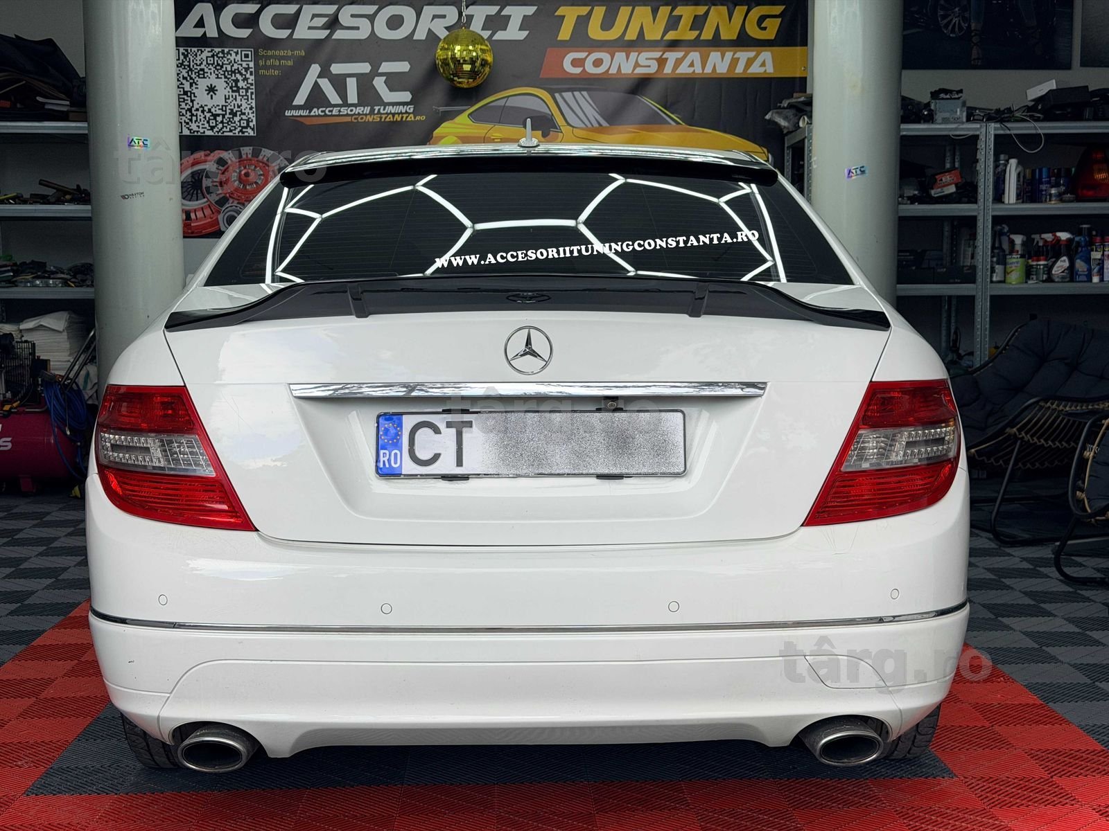 Eleron Portbagaj - Mercedes C Class W204 R Style Negru Lucios