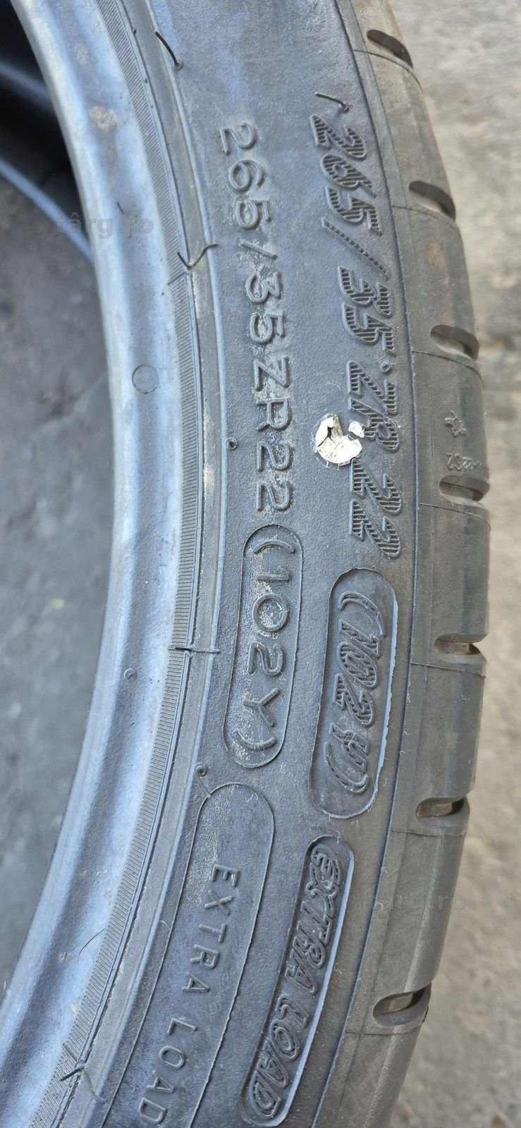 4 anvelope vara noi,2 Goodyear,2 Michelin 265/35/22.Pretul este pe bucata. 8