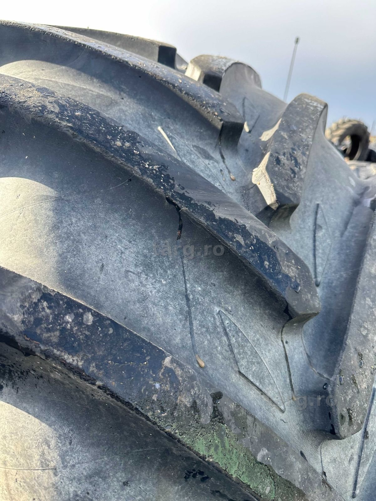 600/60 R30  Michelin 4