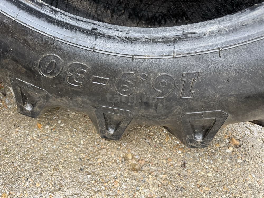 16,9r30 bkt tractor 6