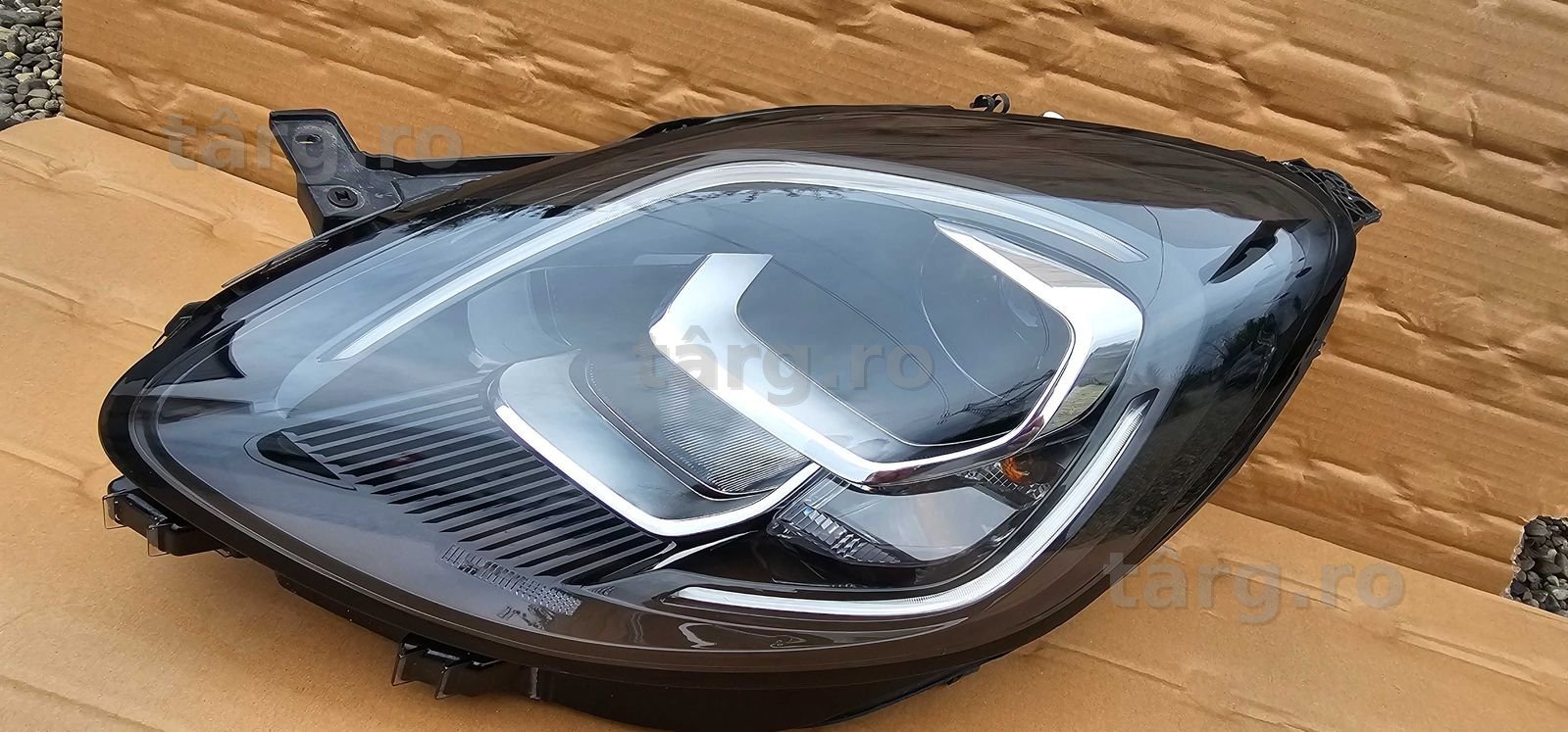 Far stanga halogen + Led Ford Puma 2020 2021 2022 2023