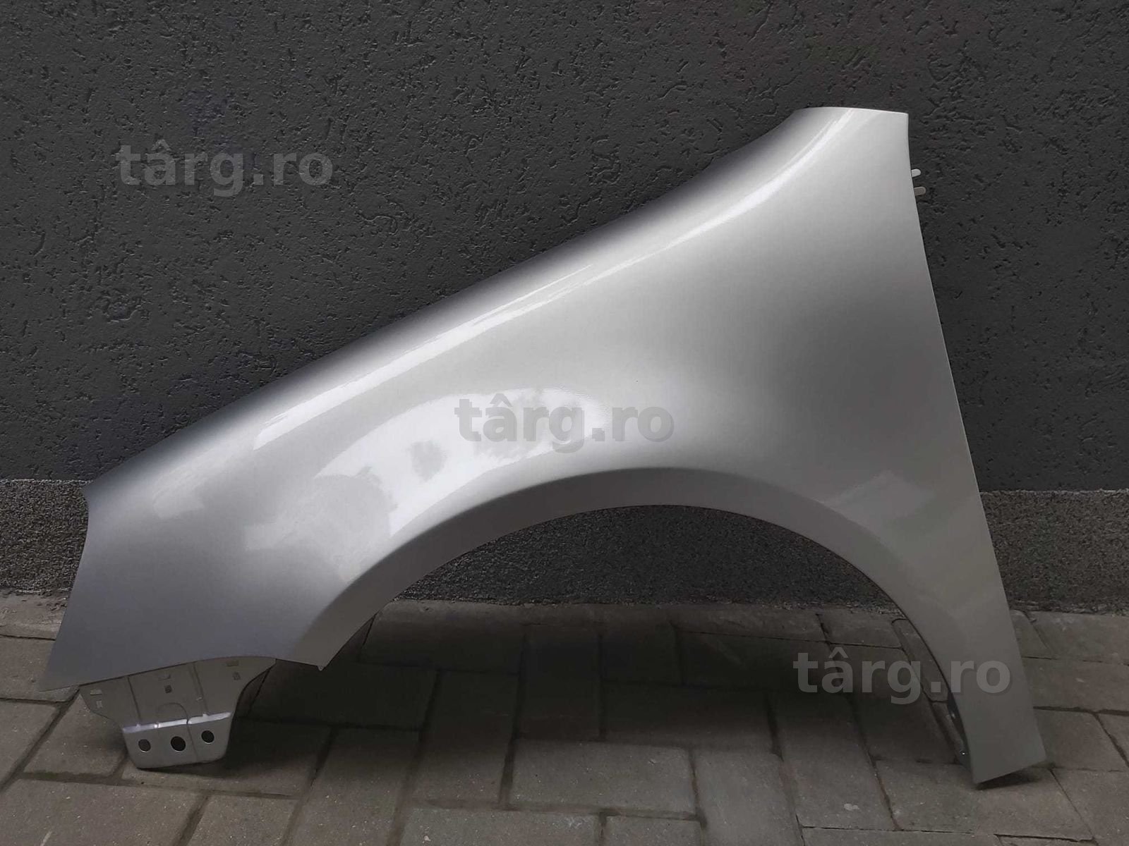 Aripa Fata Stanga VW Golf 5/V 2004-2008 HatchBack Vopsita Gri Deschis