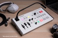 Roland VR-1HD AV Streaming Mixer 