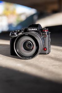 Panasonic Lumix S1 II (DC- S1M2ME) Mirrorless Camera Kit (DC-S1M2 + S-R24105)
