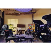CVW Crystal Video Technology Pro Z 800 m Zero Latency Wireless Transmission System with Channel Scan Feature