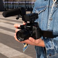 Panasonic Lumix DC-GH7 ( GH7 )Mirrorless Camera Body